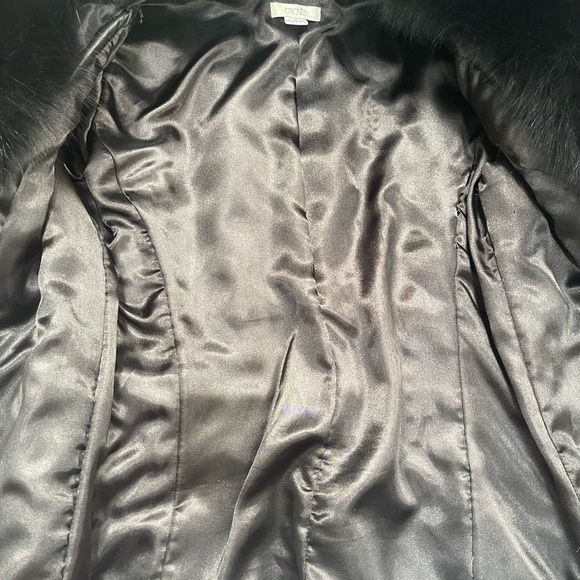 CACHE QUILTED SOFT LEATHER FOX FUR DETACHABLE COLLAR, SILVER DETAILING ON JACKET - Picture 14 of 16